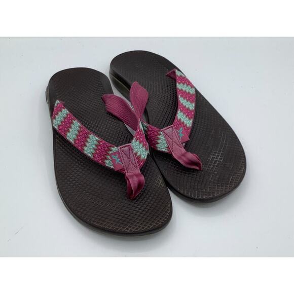 Chaco Womens Size 10 Sandals Flip Flops Purple Chevron Print GUC - Picture 1 of 8